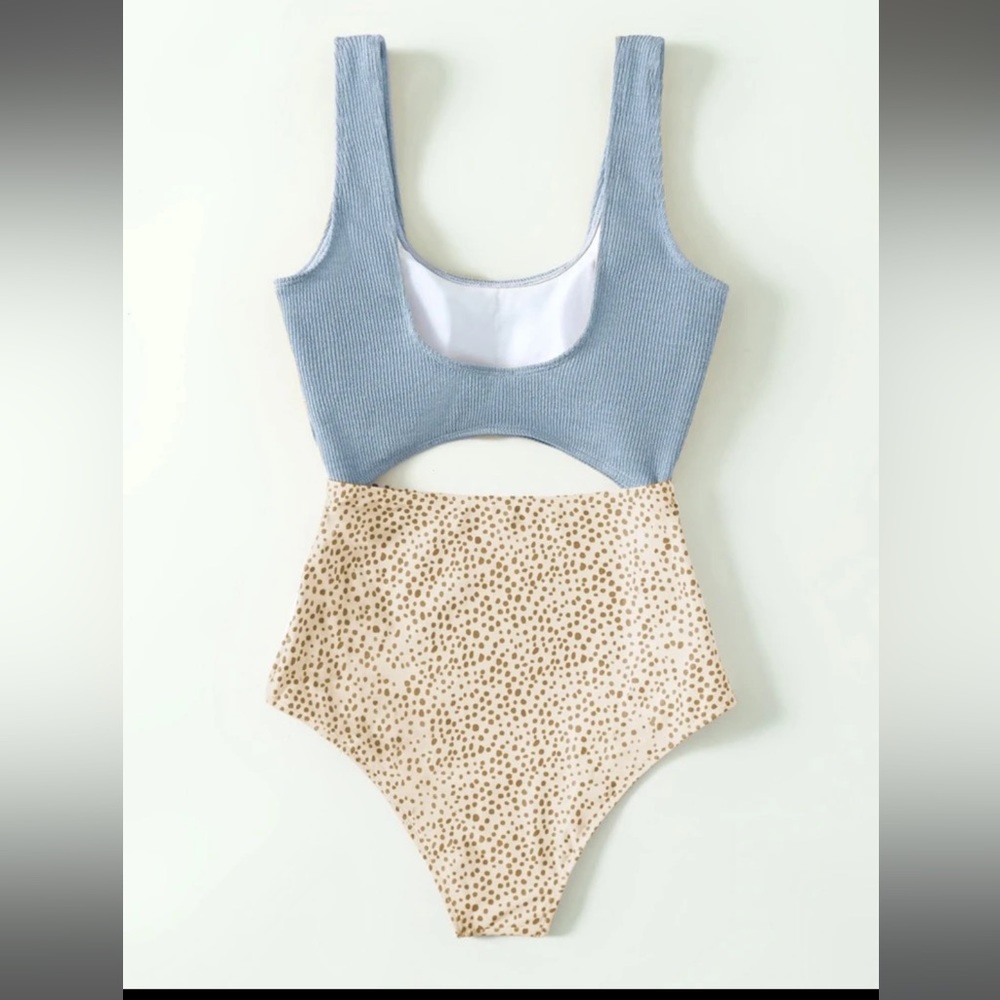 Women one piece multi colored swim suit - Picture 3 of 5